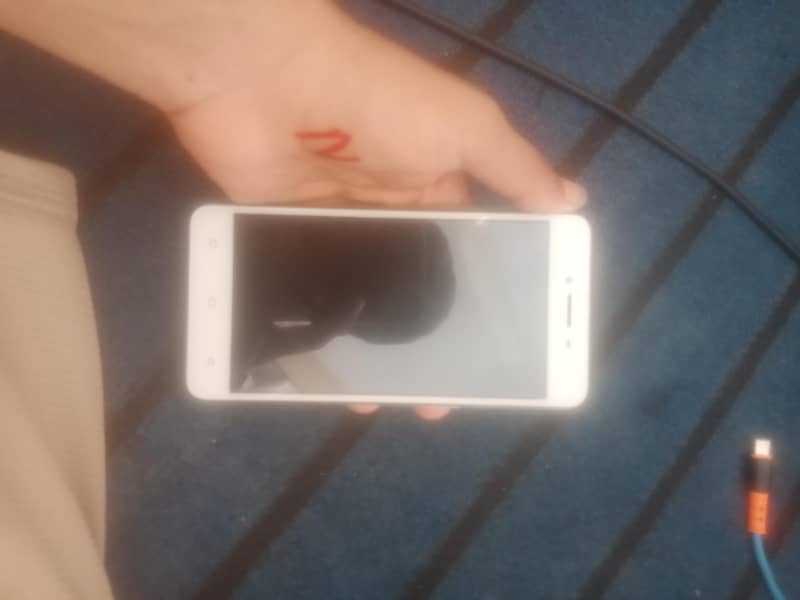 OPPO A37 1