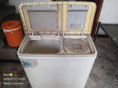 contact on WhatsApp - 03091449088