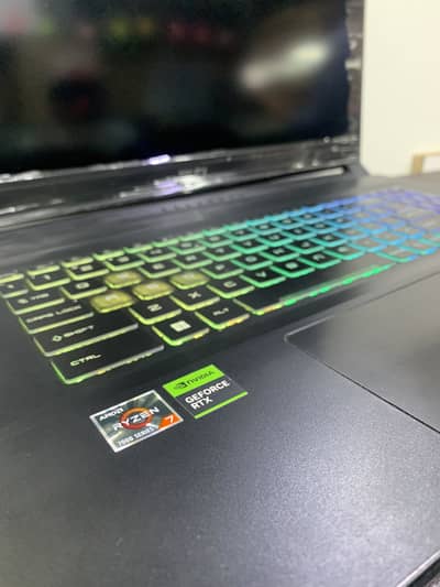 MSI Bravo 17 C7V Ryzen 7 (4060 8Gb)