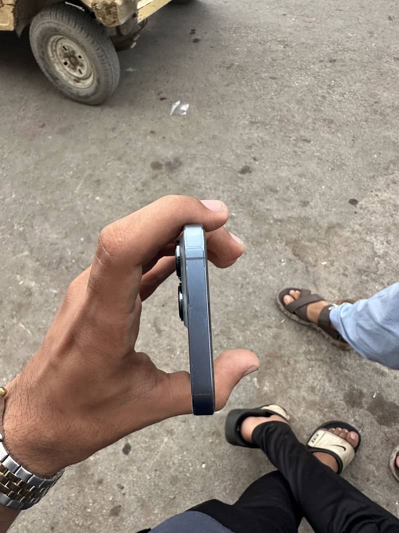Iphone 13 pro 4