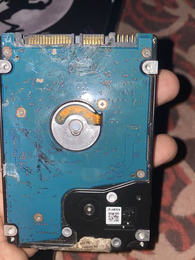 500gb ki all okay drive he compact PC and laptop dono me lag jaigi