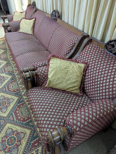 Excellent 5 seater sofa set, great condition no fault