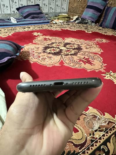 Apple iPhone 11 jv water pack not open bettery 76