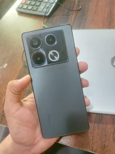 Infinix Note 40
