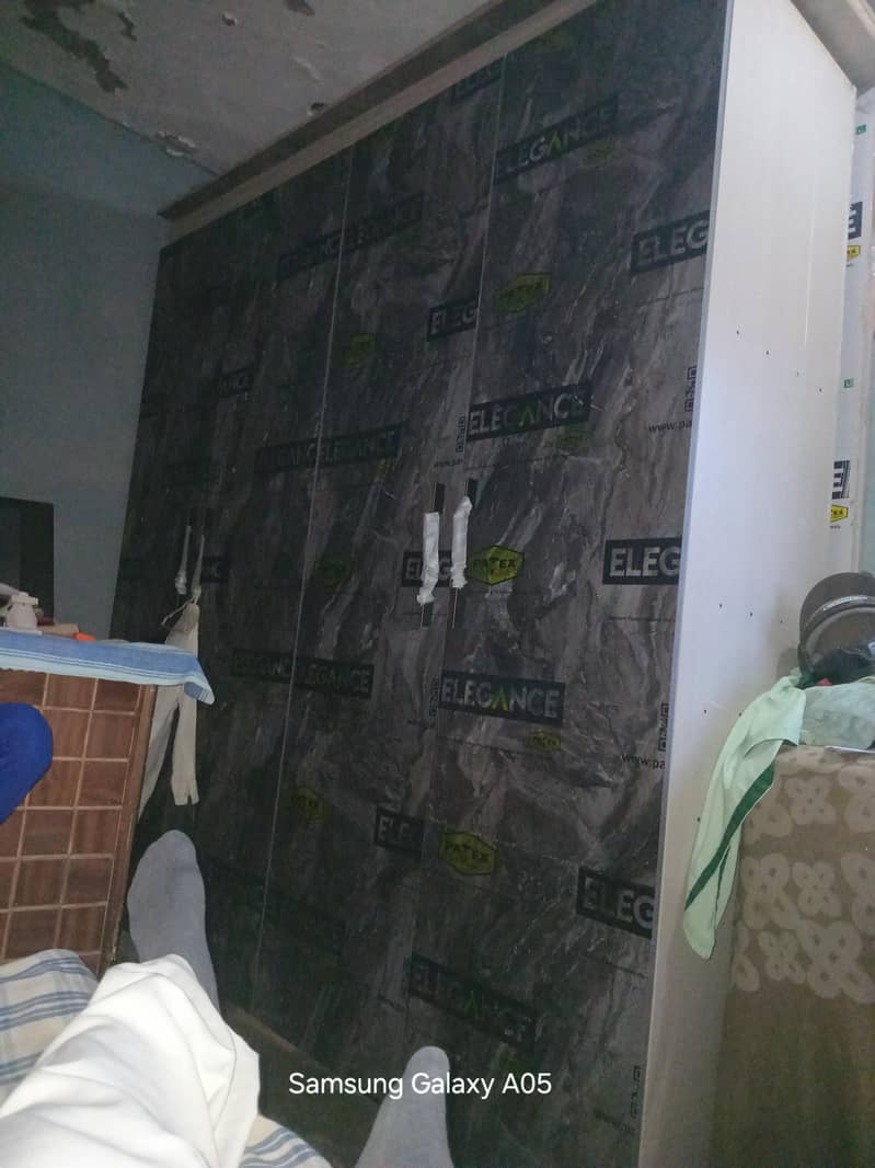 wardrobes 0
