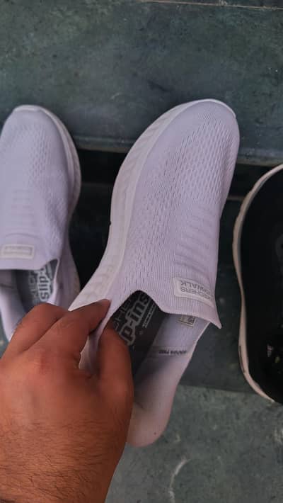 Slightly used Skechers Slip-On Sneakers | unisex Sneakers | Like new