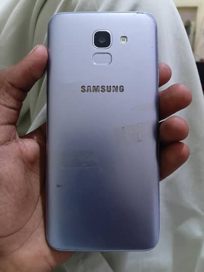 Samsung Mobile J6