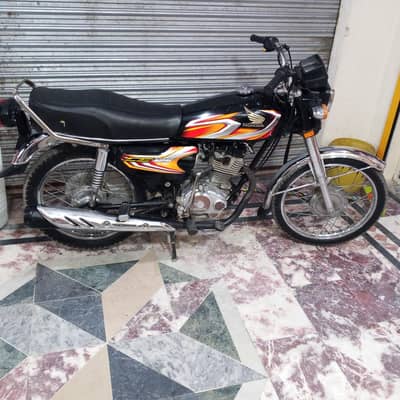 fresh condition Honda 125 for sale