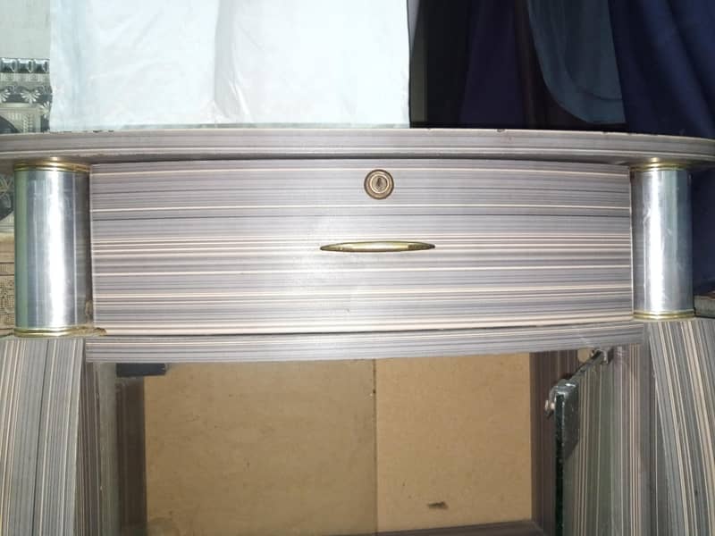 TV TROLLEY 2