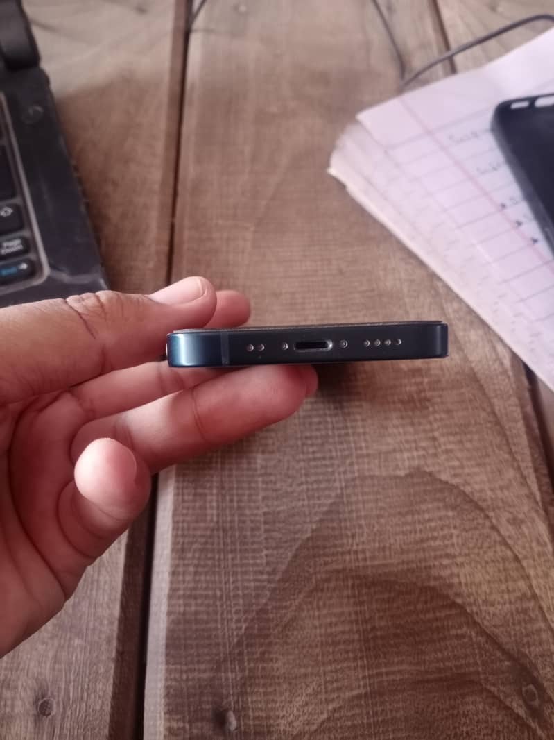 Apple iPhone 13 mini 3