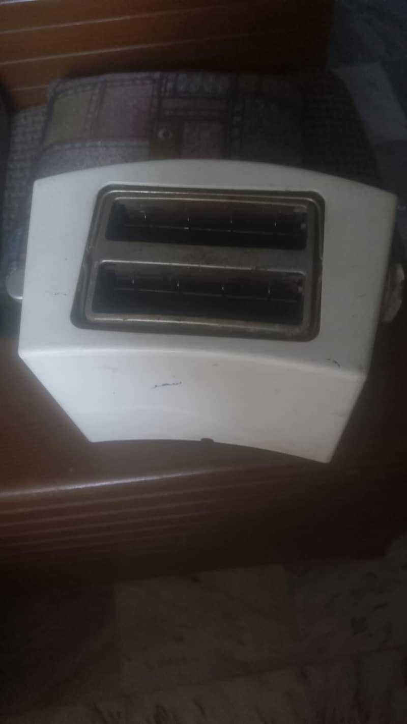 Bread Toaster 0