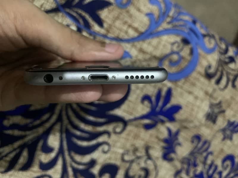 iPhone 6 4