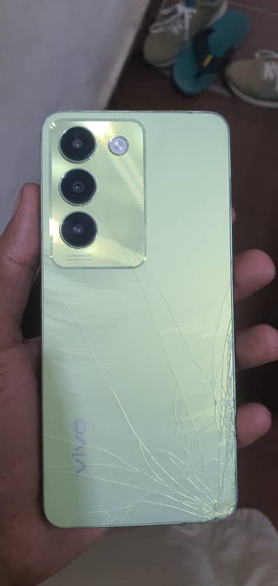 vivo y100 8/256 with box
