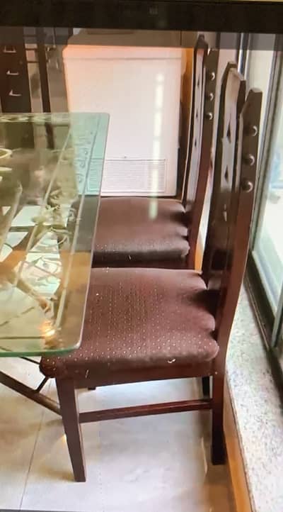 DINING TABLE 6 PERSON