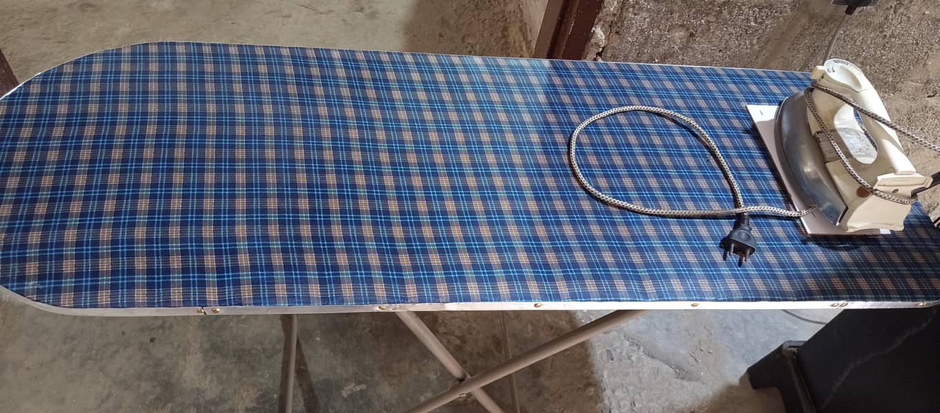 iron table 0