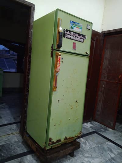 Dawlance fridge urgent sale call /03314326617