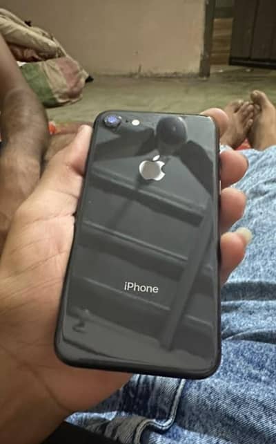 Apple iPhone 8