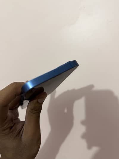 IPHONE 13 with box