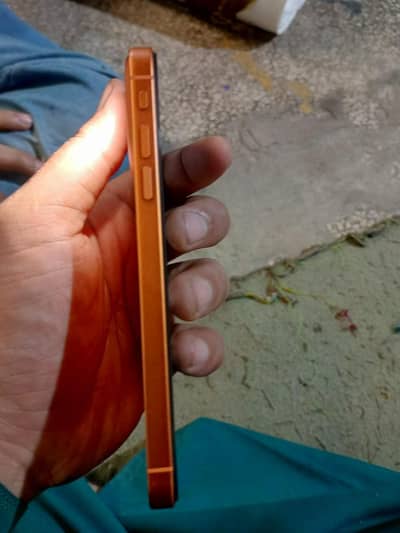 Apple iPhone XR converted 17 pro