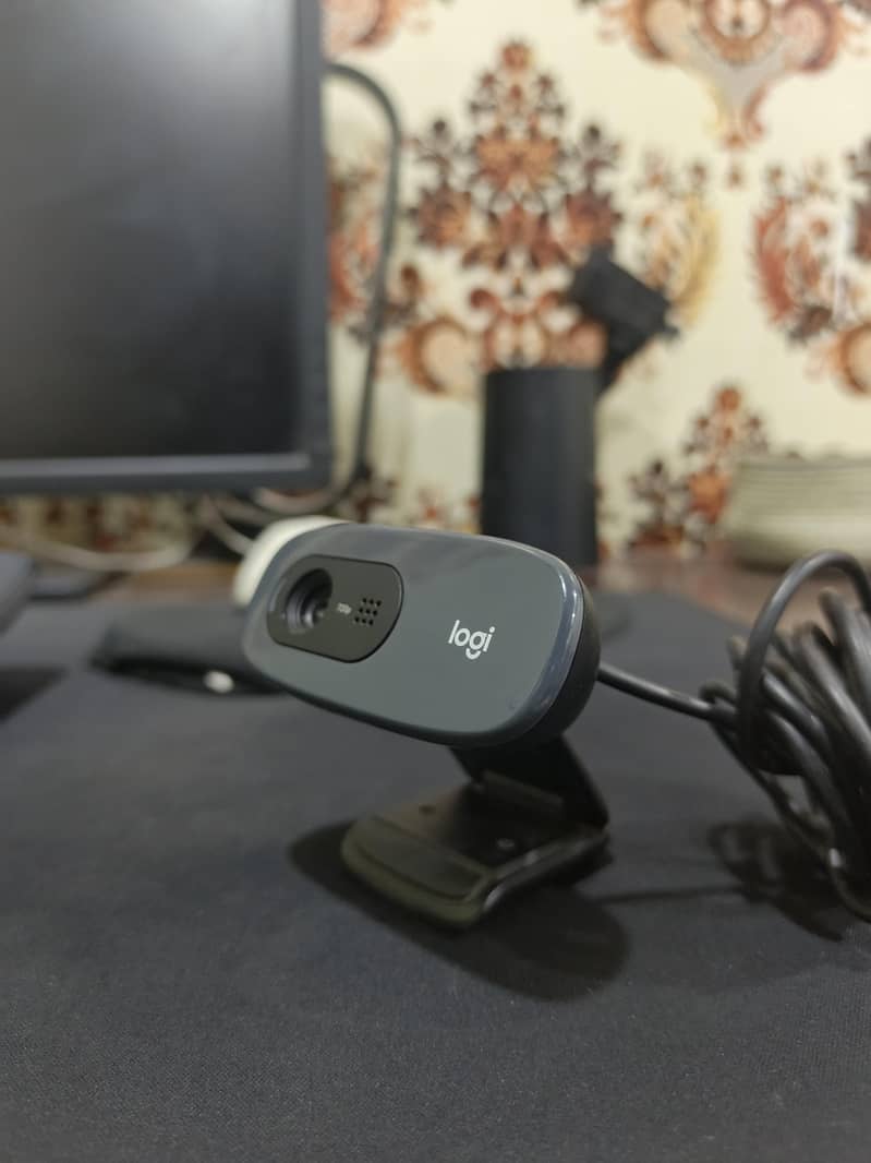 Logitech 720 Webcam 1