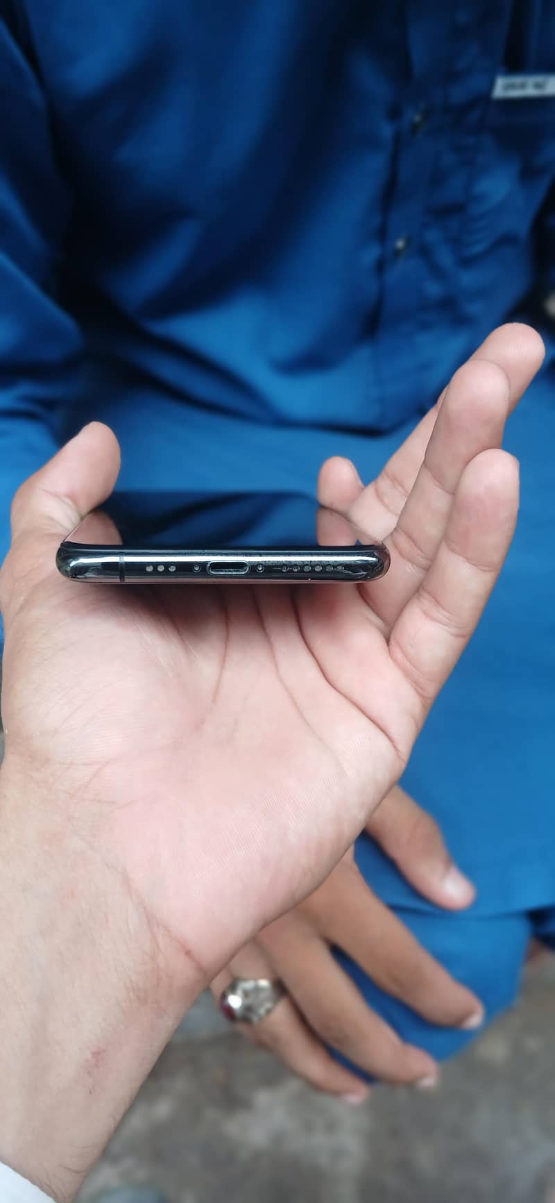 Apple iPhone X 3