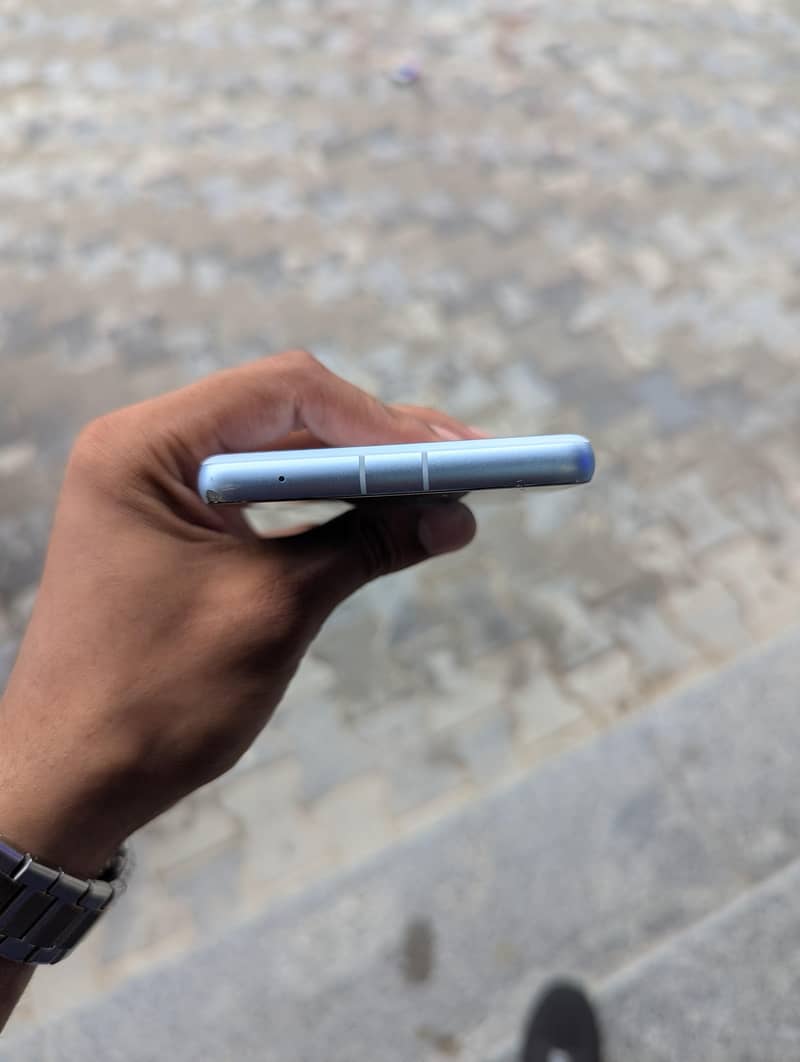 Google Pixel 7a 5