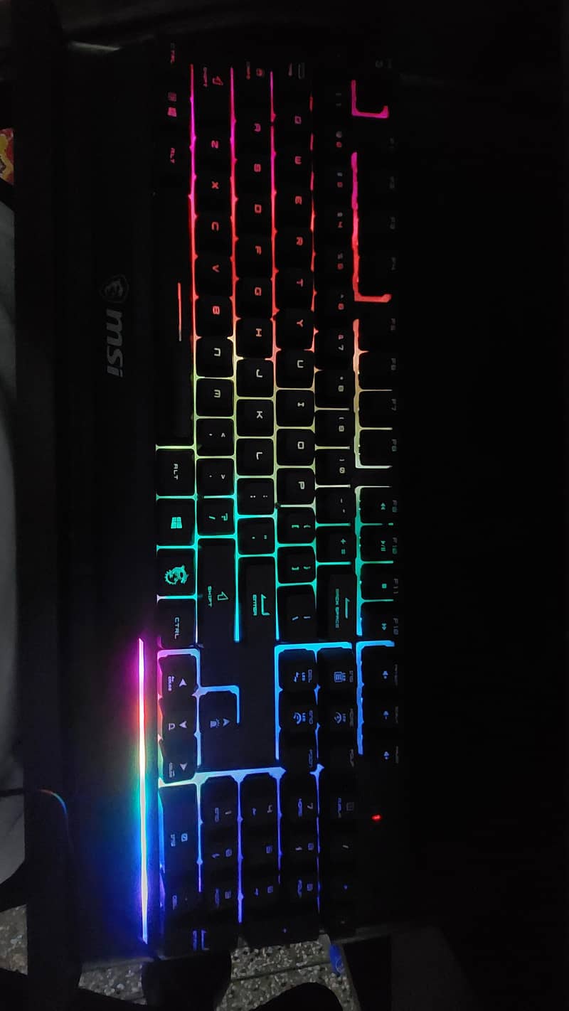 MSI GK30 3