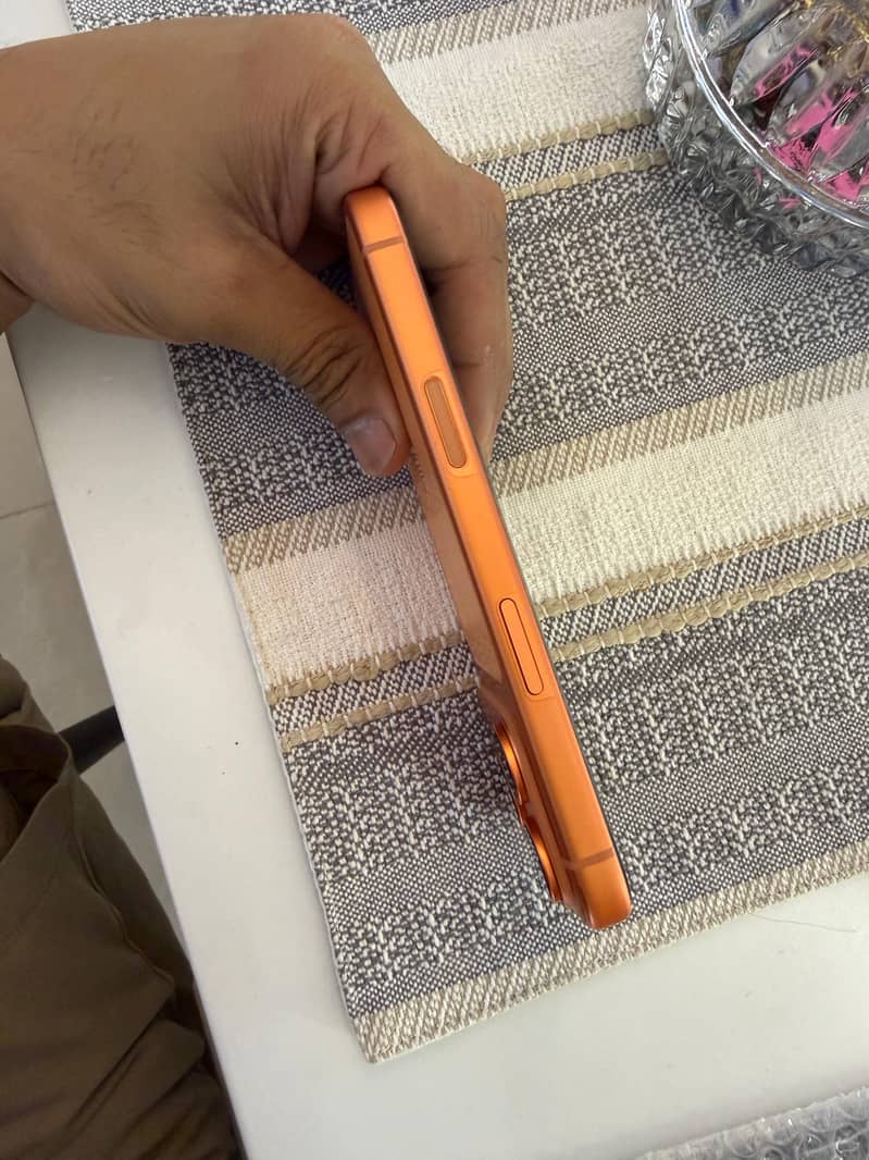 Iphone 17 pro 4