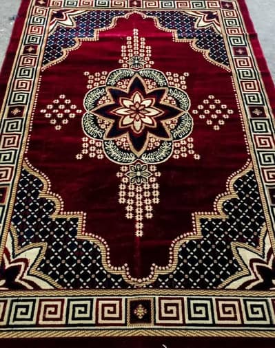center piece mahroon color