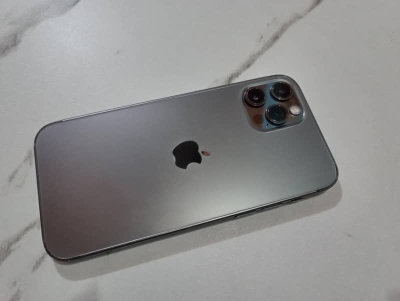 Apple iPhone 12 Pro 0