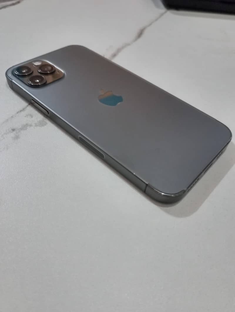 Apple iPhone 12 Pro 4