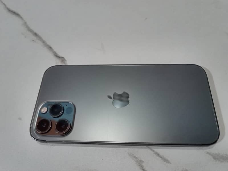 Apple iPhone 12 Pro 8