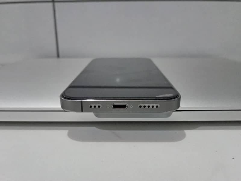 Apple iPhone 12 Pro 13