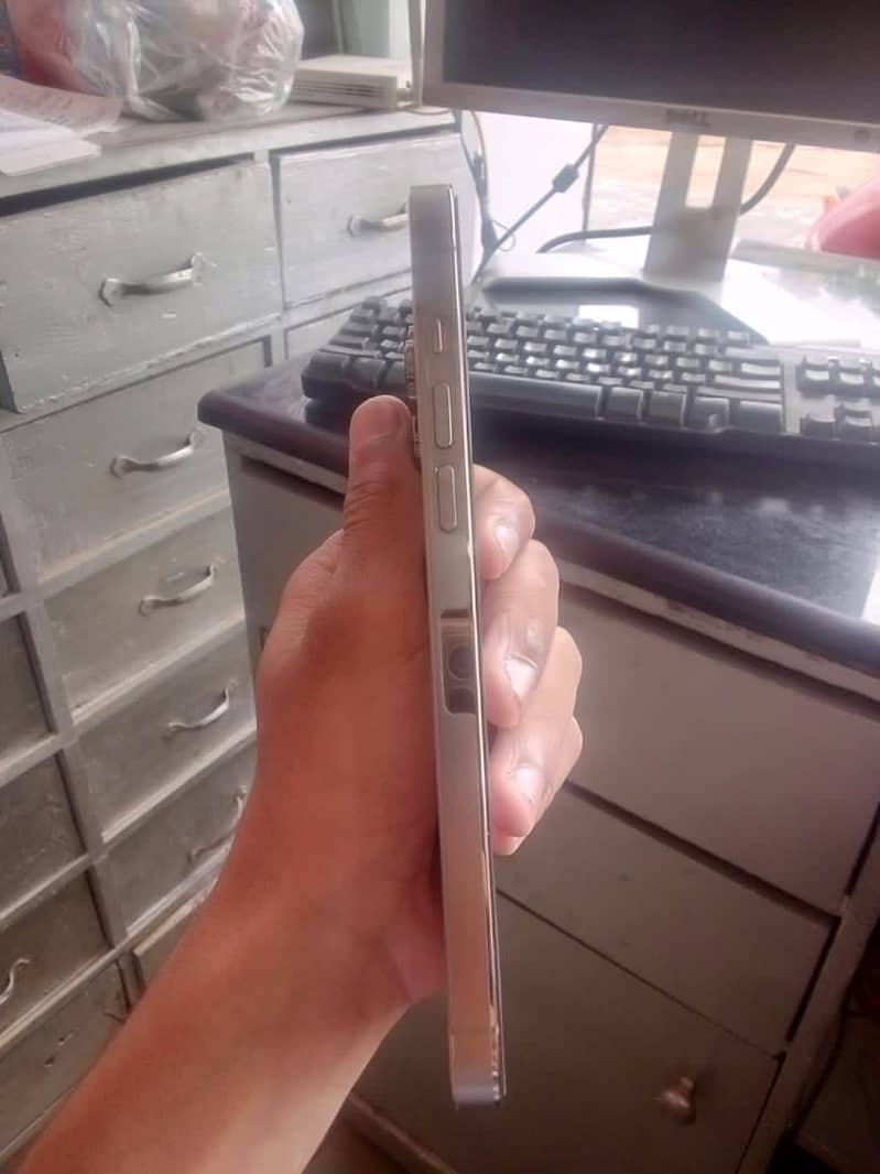 Apple iPhone 14 Pro Max 7