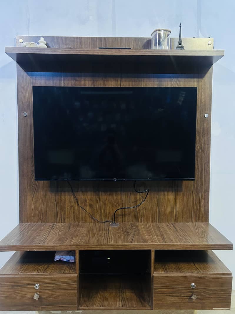 Tv console 0