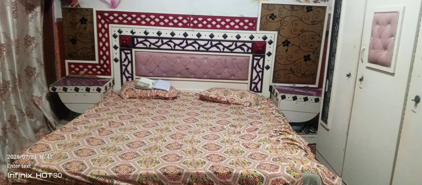 bedroom set 0