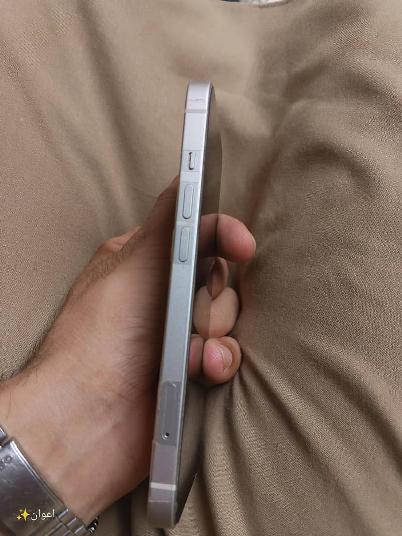 IPHONE 13 5