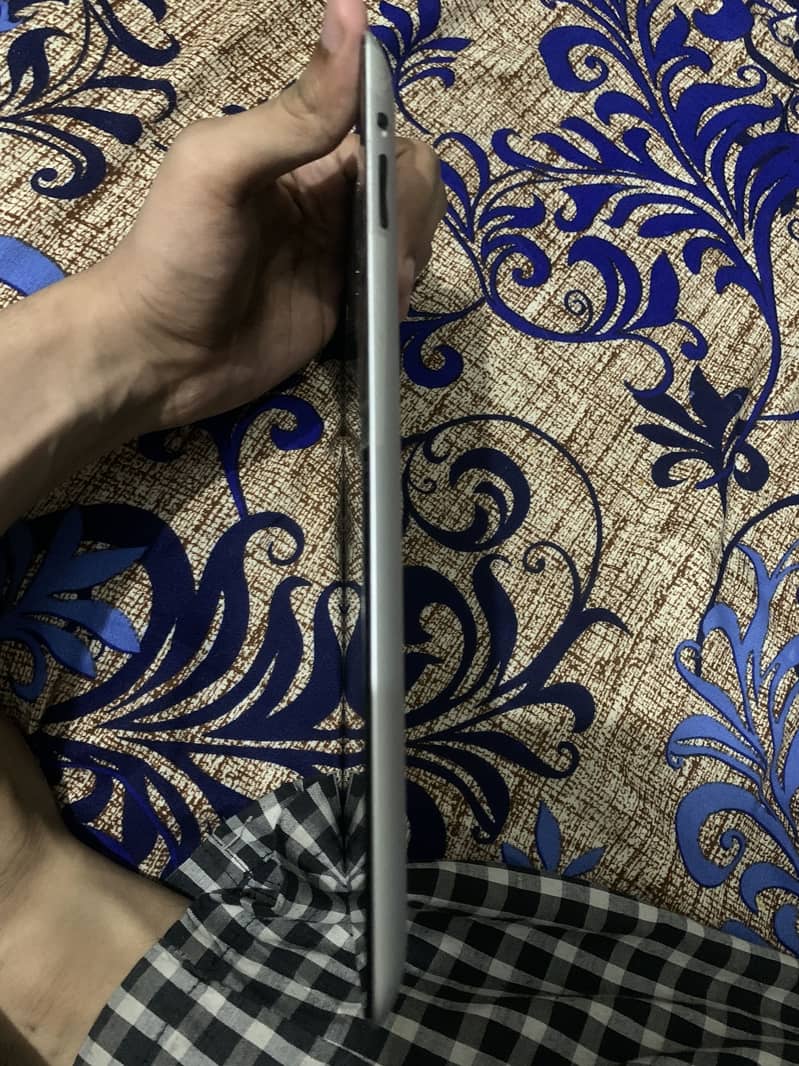 iPad 4 9