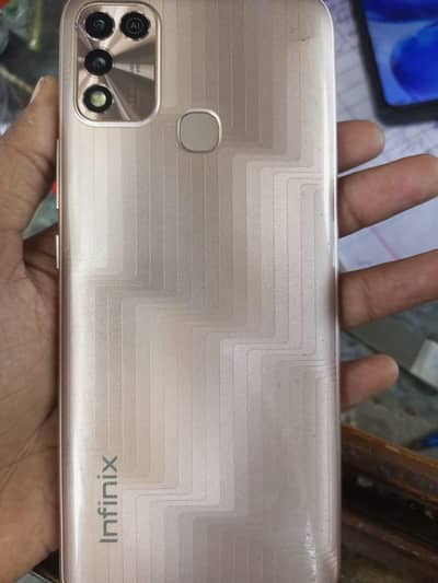 Infinix Hot 11 Play