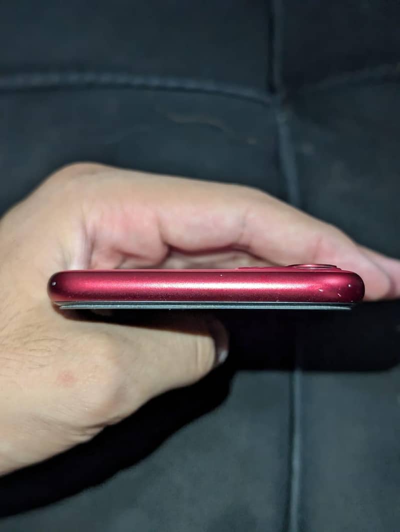 Apple iPhone 11 4