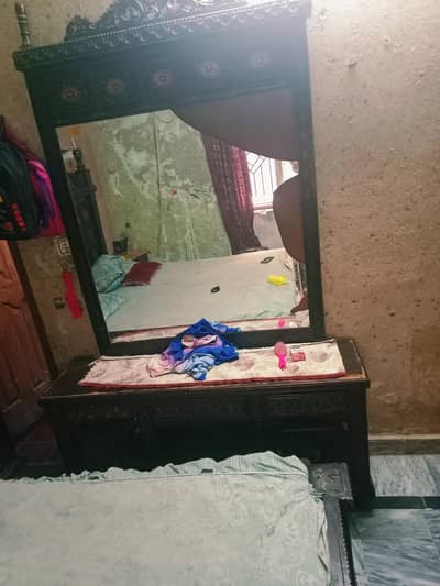 Bedset ND dining table for salee