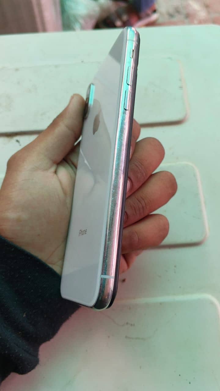 Apple iPhone X 10