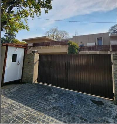 1 kanal Full house for rent in F-8/4