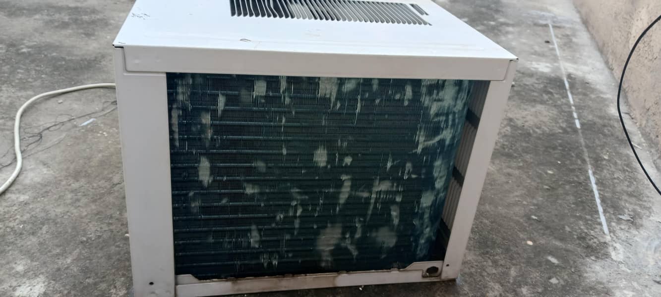 General window Ac 2