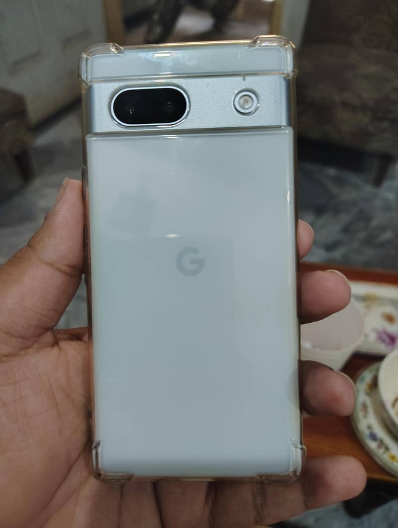 Google Pixel 7aA 0