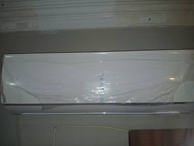 Brand New Gree 1 Ton AC | Sealed/Mint Condition | Warranty Included