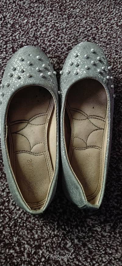girls sandals