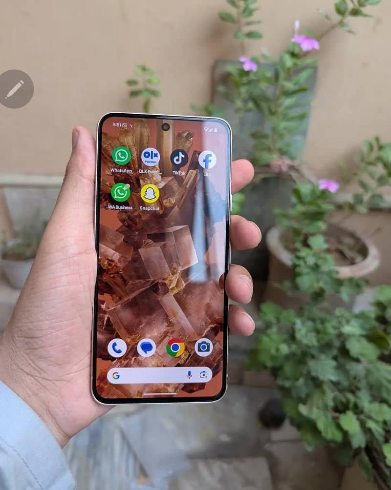 Google Pixel 8 2
