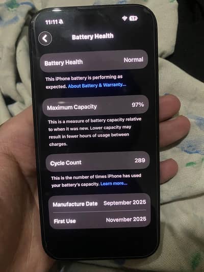 iPhone 16 JV