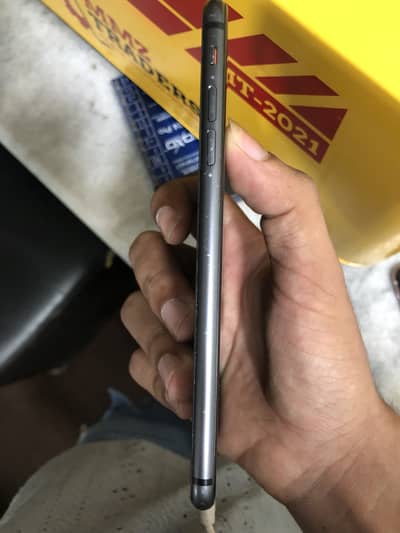 iPhone 8 Plus (64)